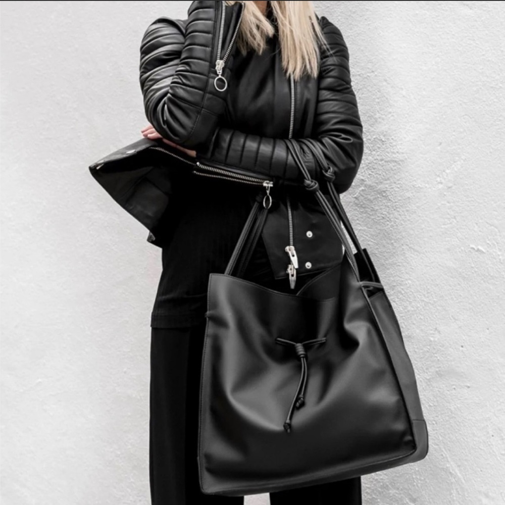 Von Holzhausen Large Shopper Black